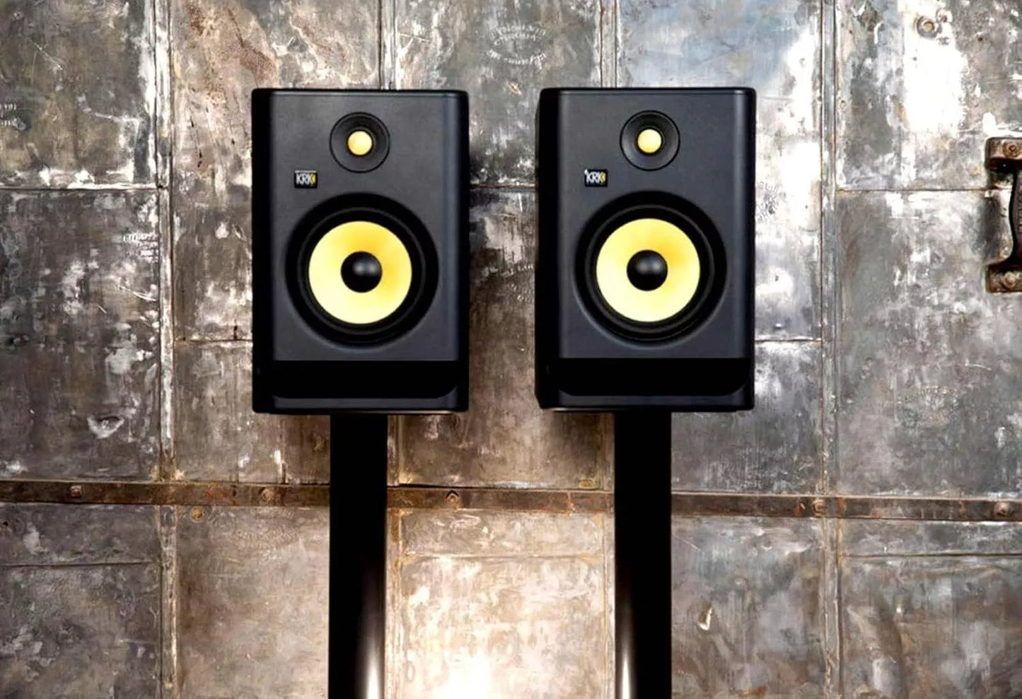 KRK ROKIT 7 G4 7" Nearfield Studio Monitor W/ Kevlar Drivers Black LCD SPEAKER (1 pair)
